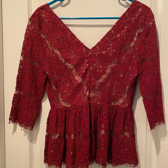 Anthropologie I Meave Burgundy Plunging V Peplum Top with Frayed Lace - Picture 3 of 7